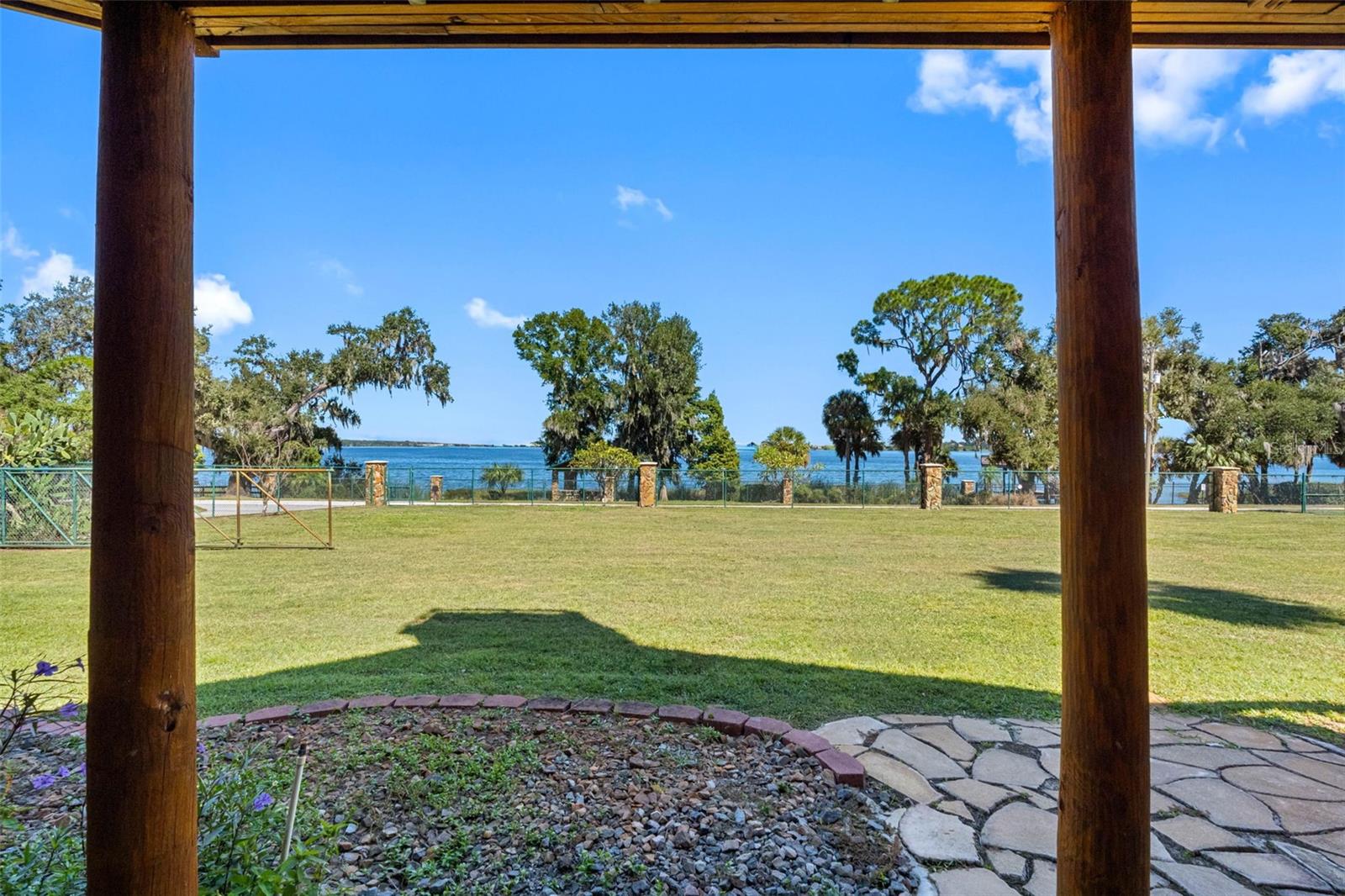 11401 Thonotosassa Rd Property Photo 47