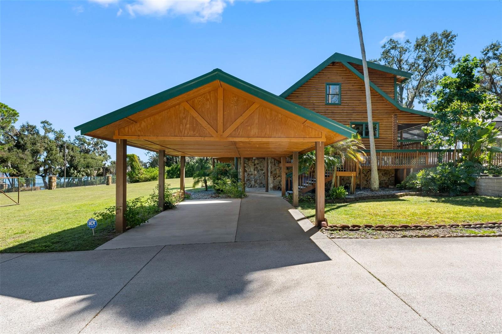 11401 Thonotosassa Rd Property Photo 52