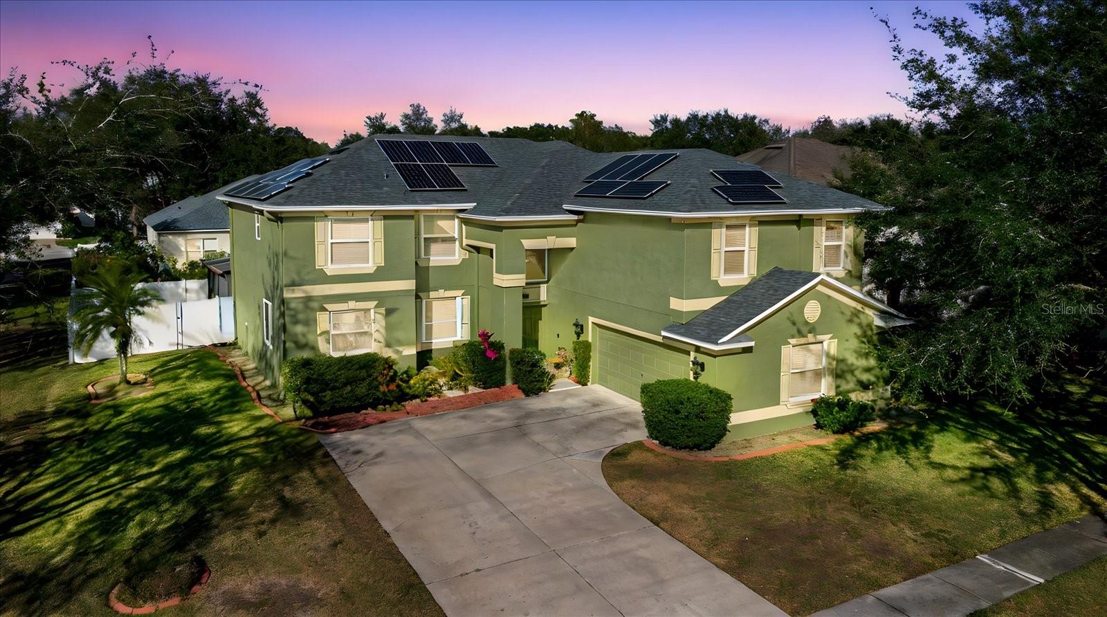 2717 Avon River Dr Property Photo 2