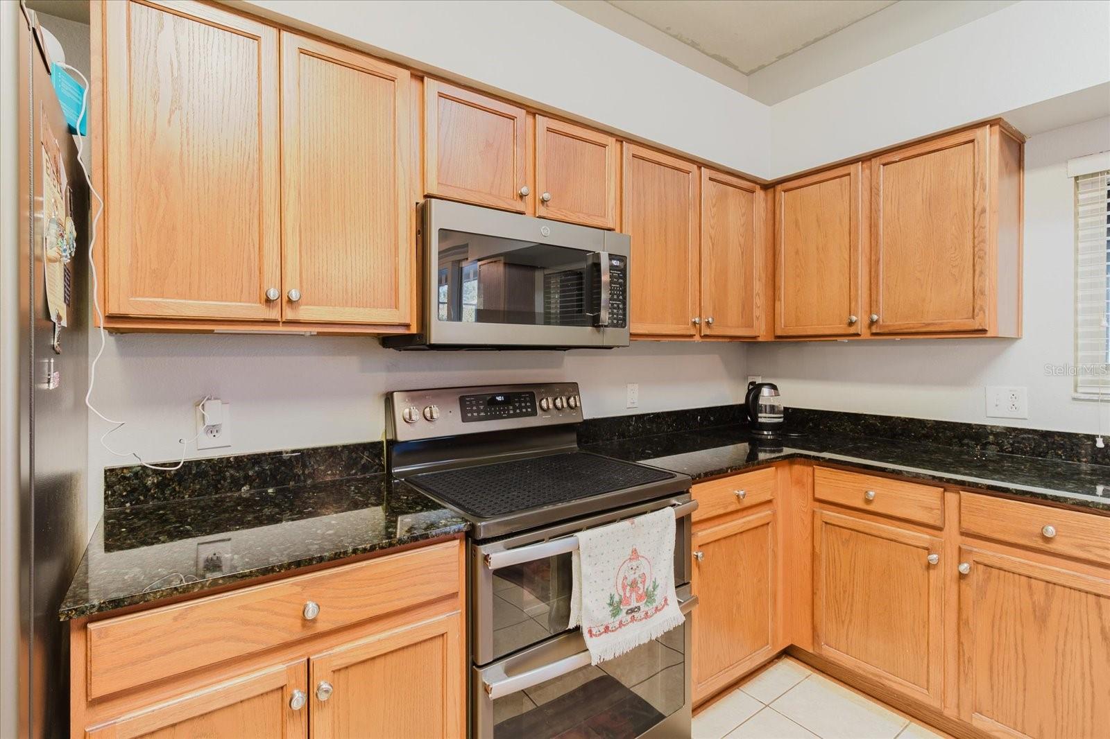 2717 Avon River Dr Property Photo 36