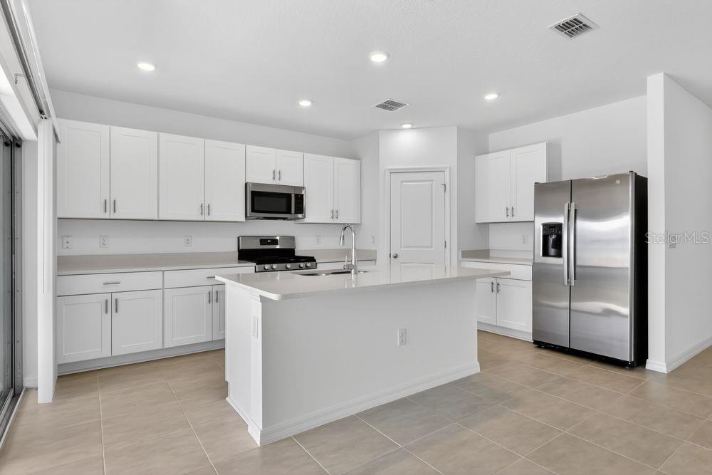 217 Streamwater Way Property Photo 4