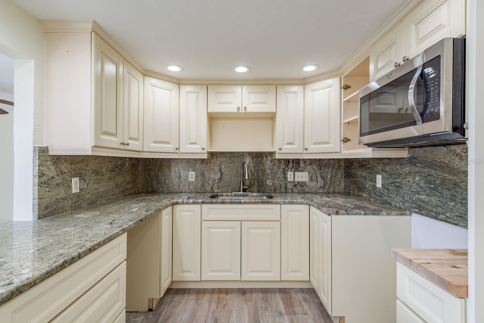 13816 Celida Ave Property Photo 6