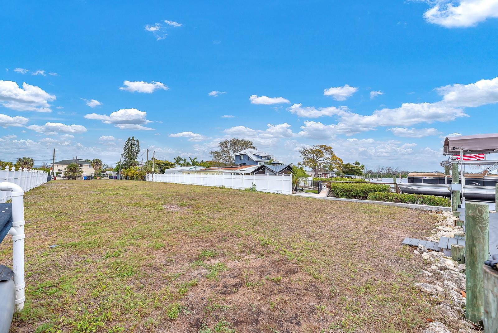 3304 W Shell Point Rd Property Photo 6