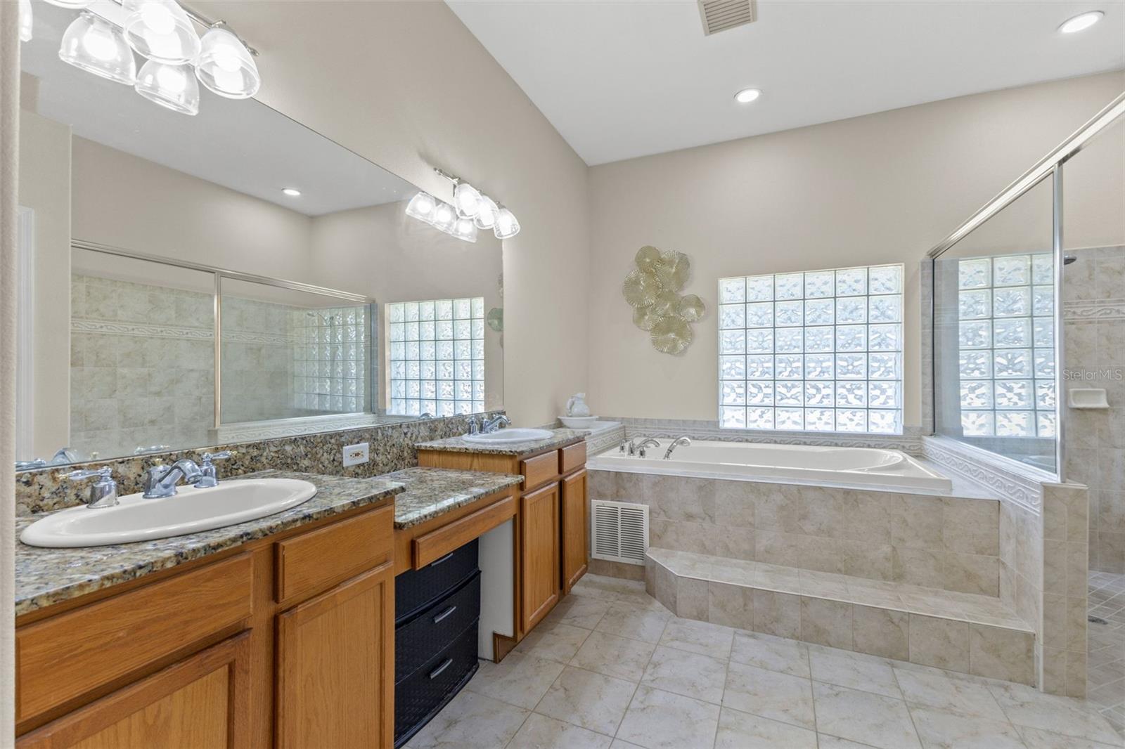14071 Linden Dr Property Photo 31