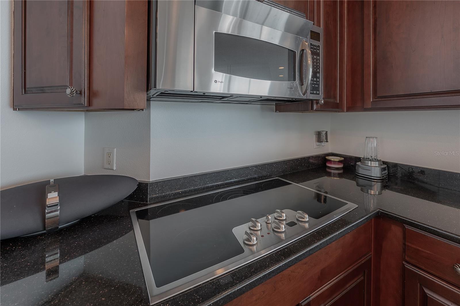 449 S 12th St #2701 Property Photo 14