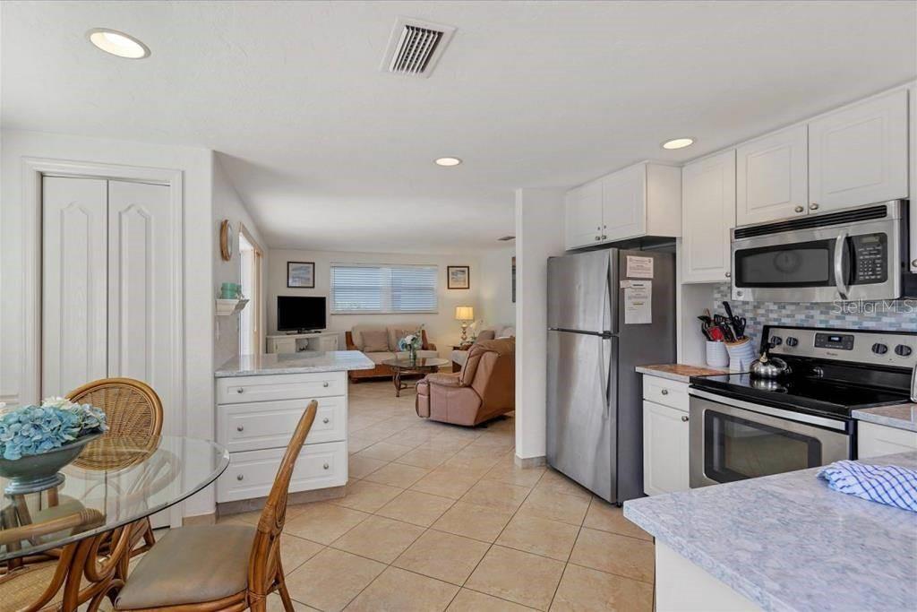 6154 Midnight Pass Rd #c12 Property Photo 2