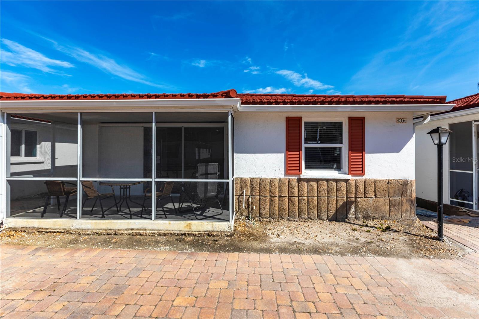 6154 MIDNIGHT PASS RD #C16 Property Photo 1