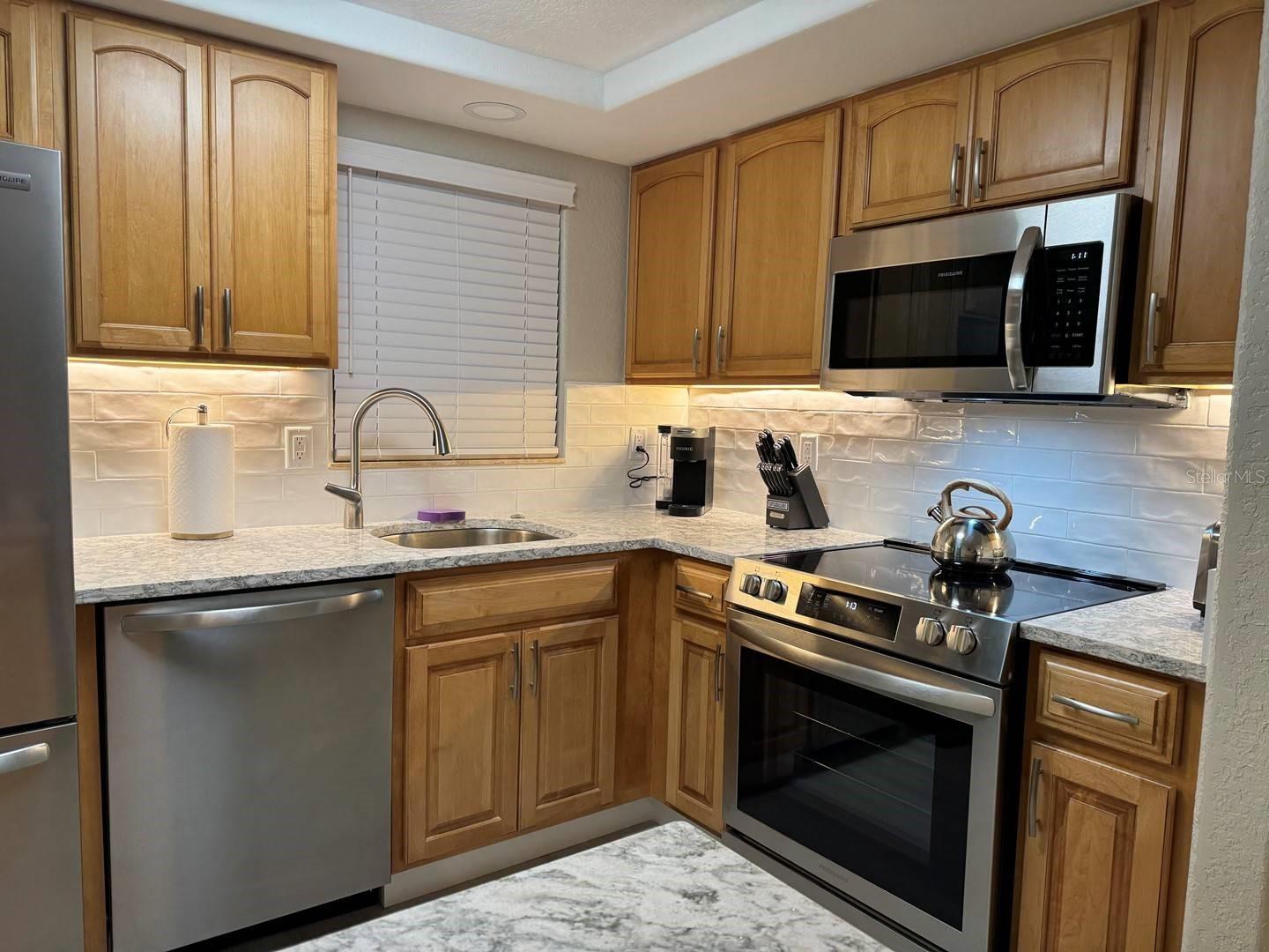 6154 Midnight Pass Rd #c15 Property Photo 4