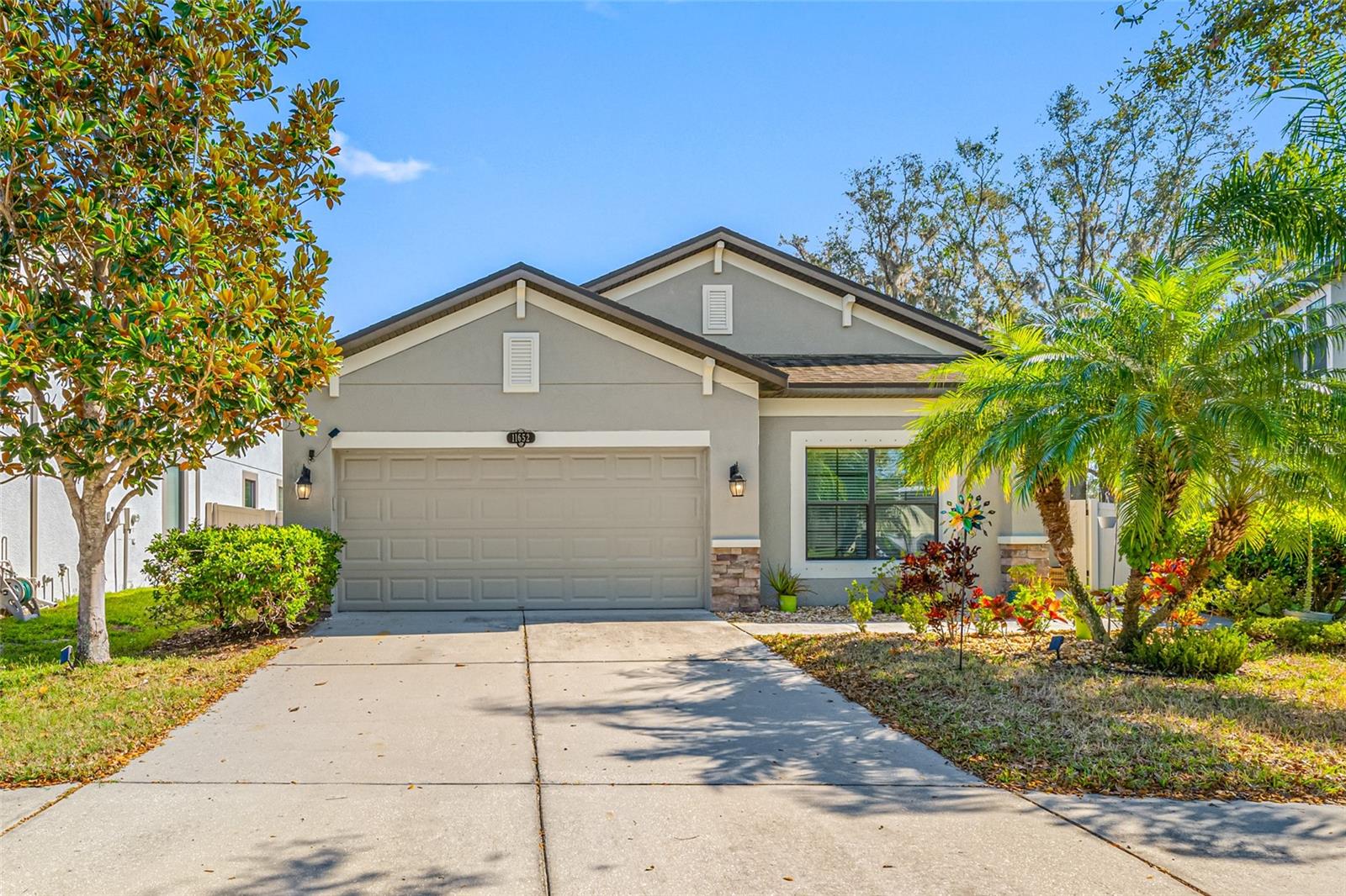 11652 Palmetto Pine St Property Photo 1