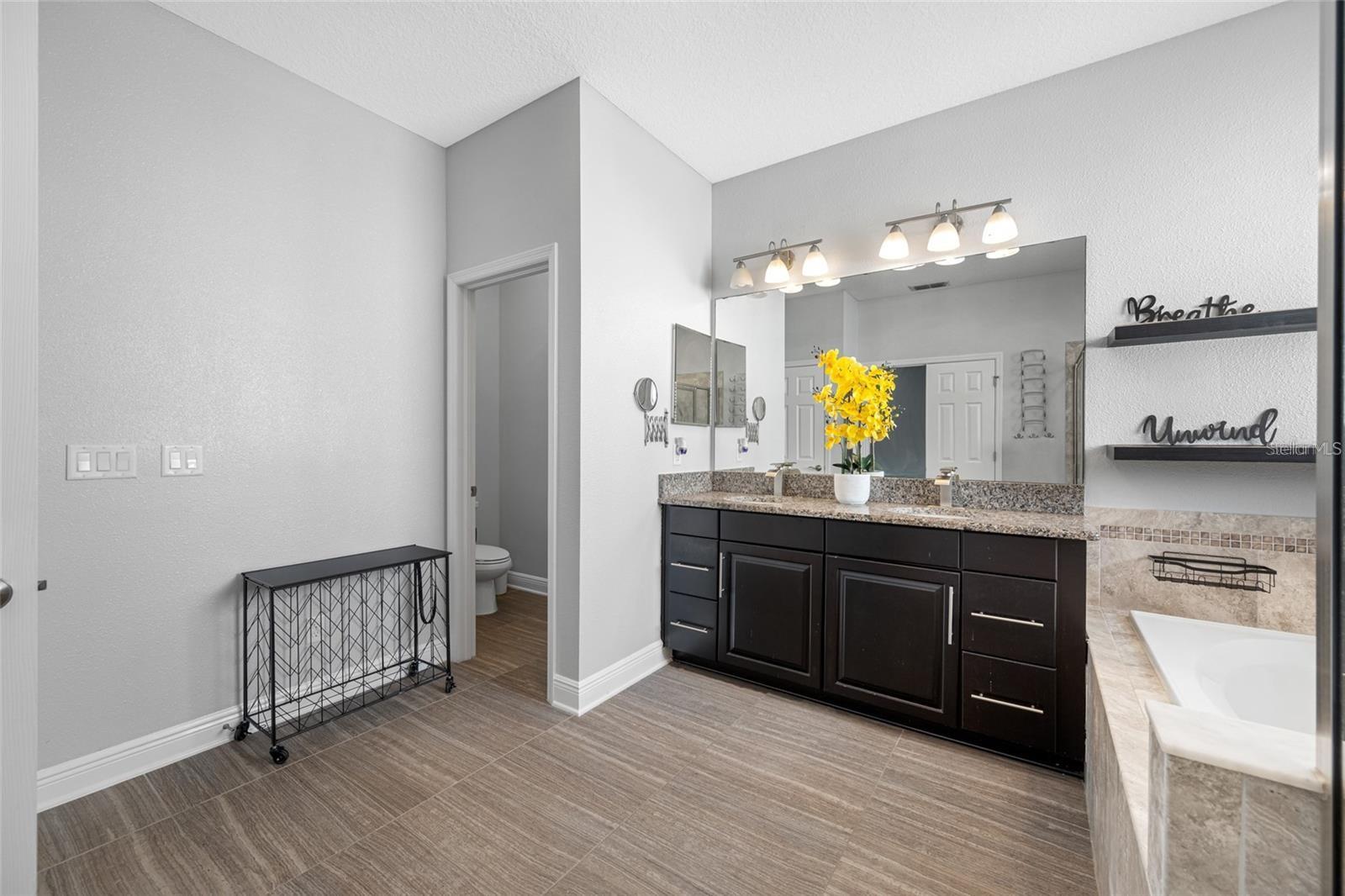 11652 Palmetto Pine St Property Photo 24
