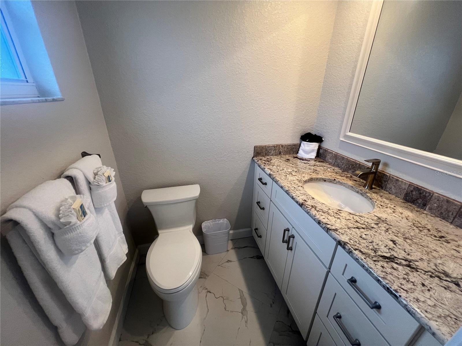6154 Midnight Pass Rd #b14 Property Photo 11
