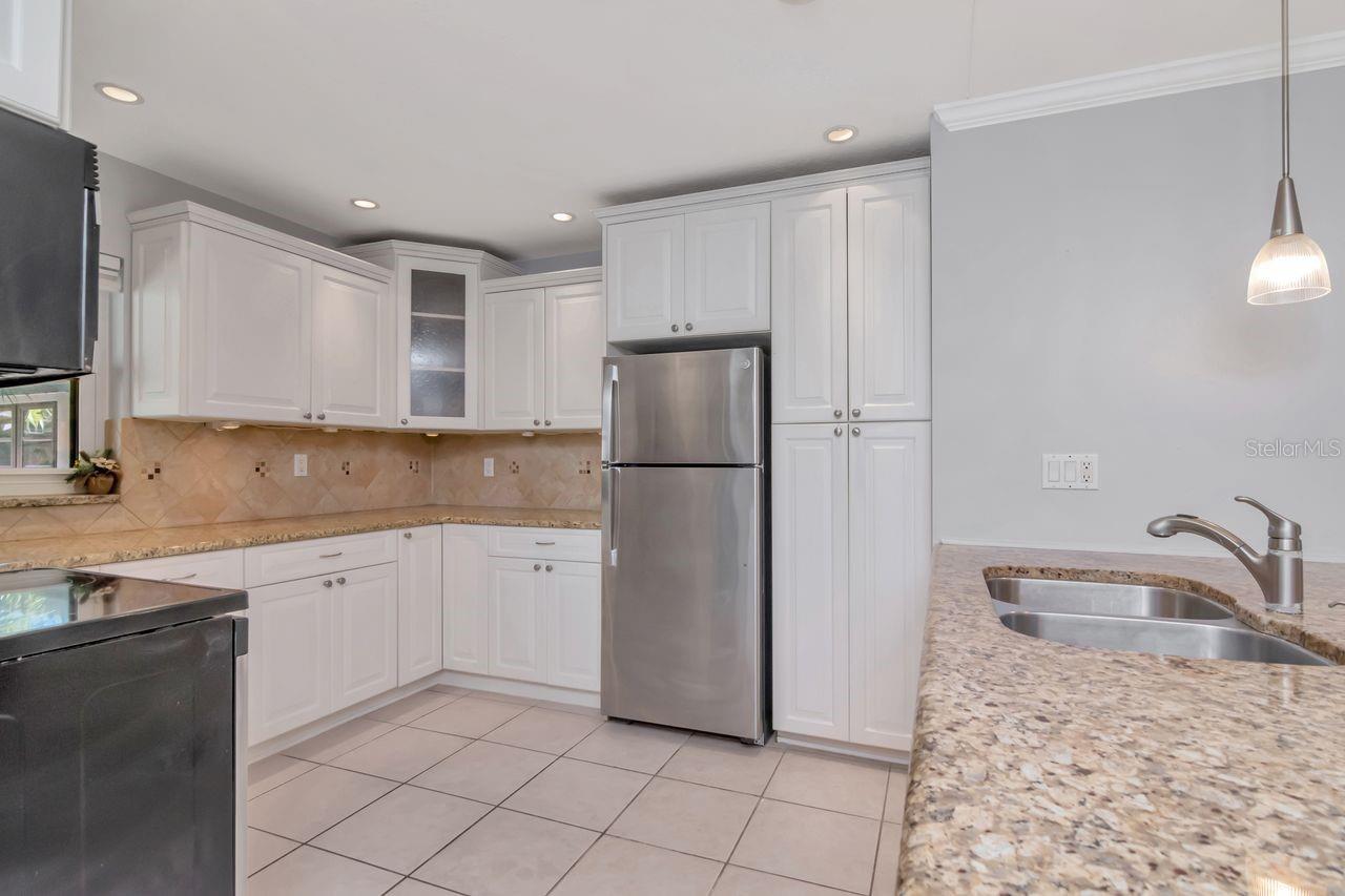 2650 Countryside Blvd #f303 Property Photo 17