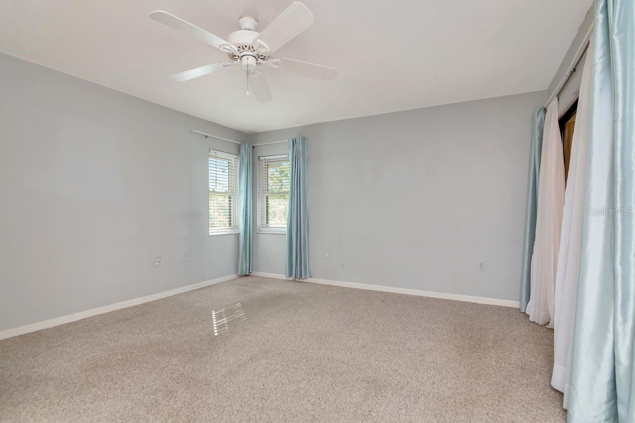 2650 Countryside Blvd #f303 Property Photo 30
