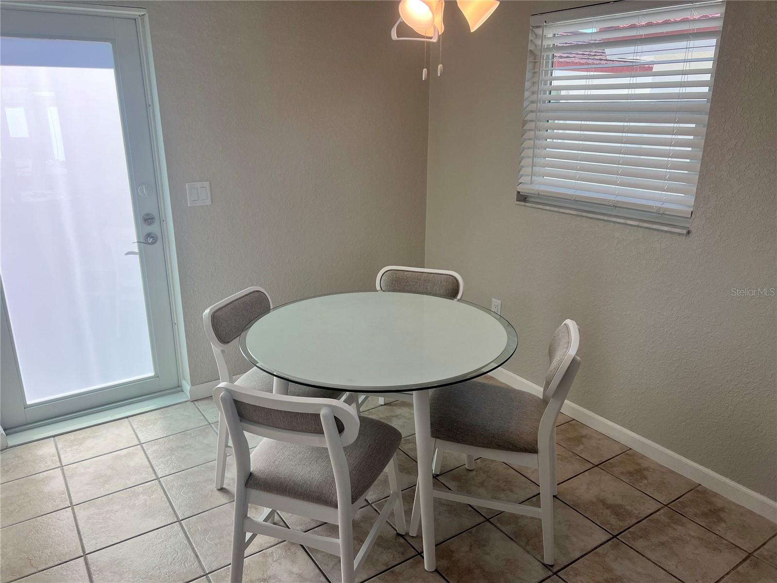 6154 Midnight Pass Rd #b03 Property Photo 4