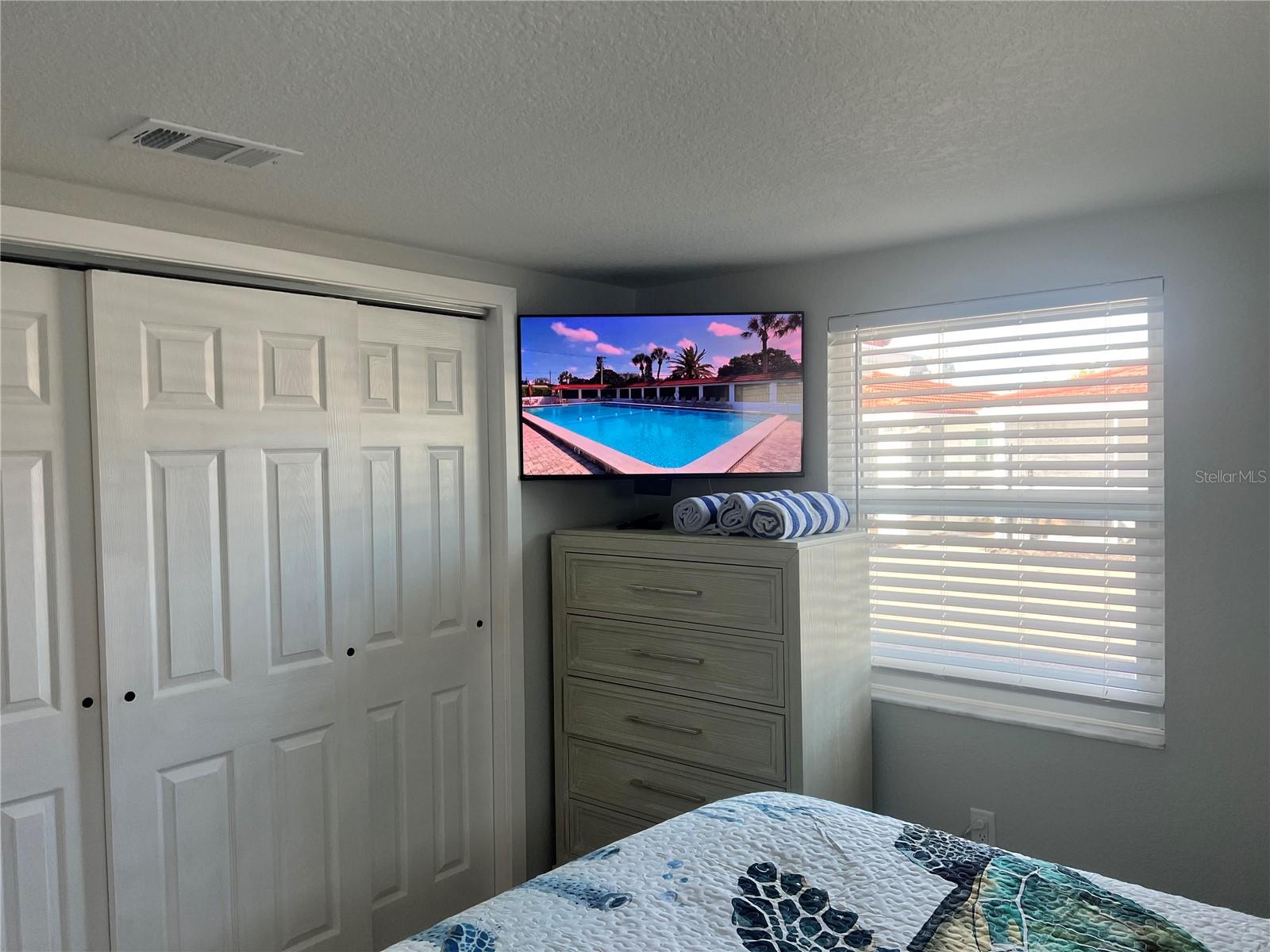 6154 Midnight Pass Rd #b03 Property Photo 10