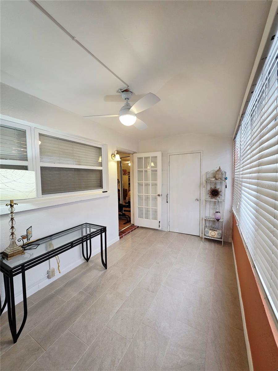 5945 21st St N #18 Property Photo 15
