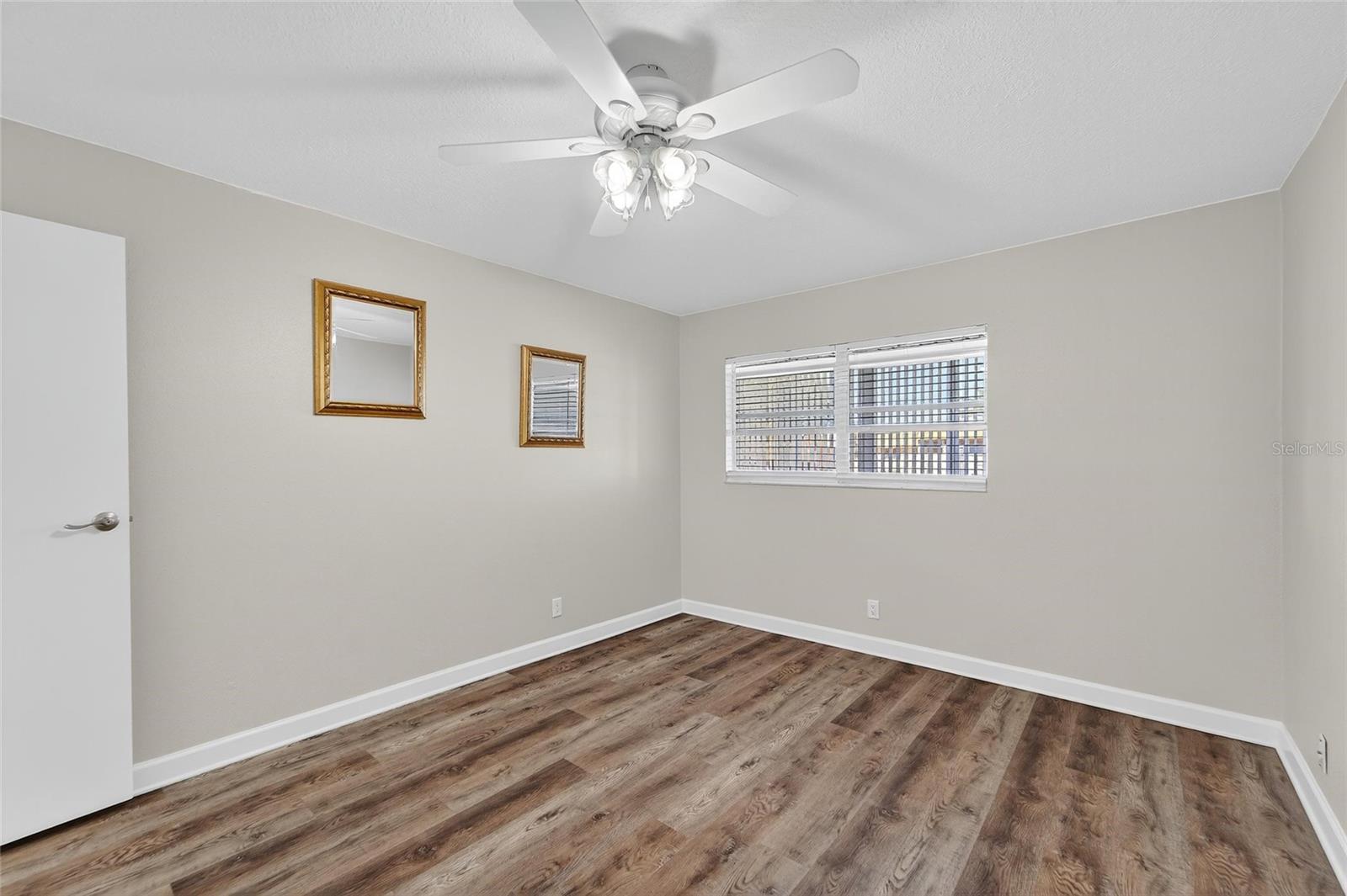 1802 Bedford Ln #12 Property Photo 8