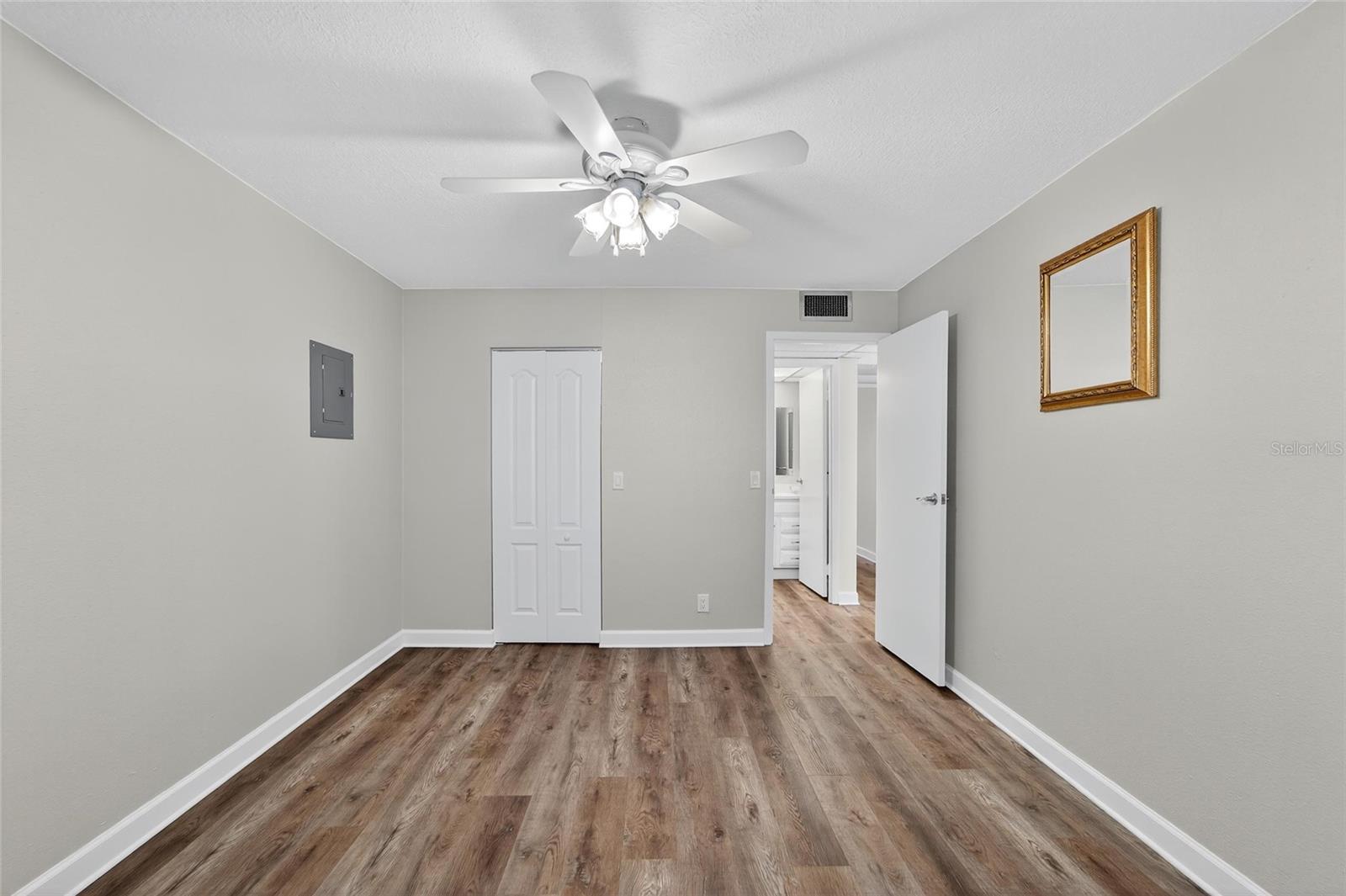 1802 Bedford Ln #12 Property Photo 9