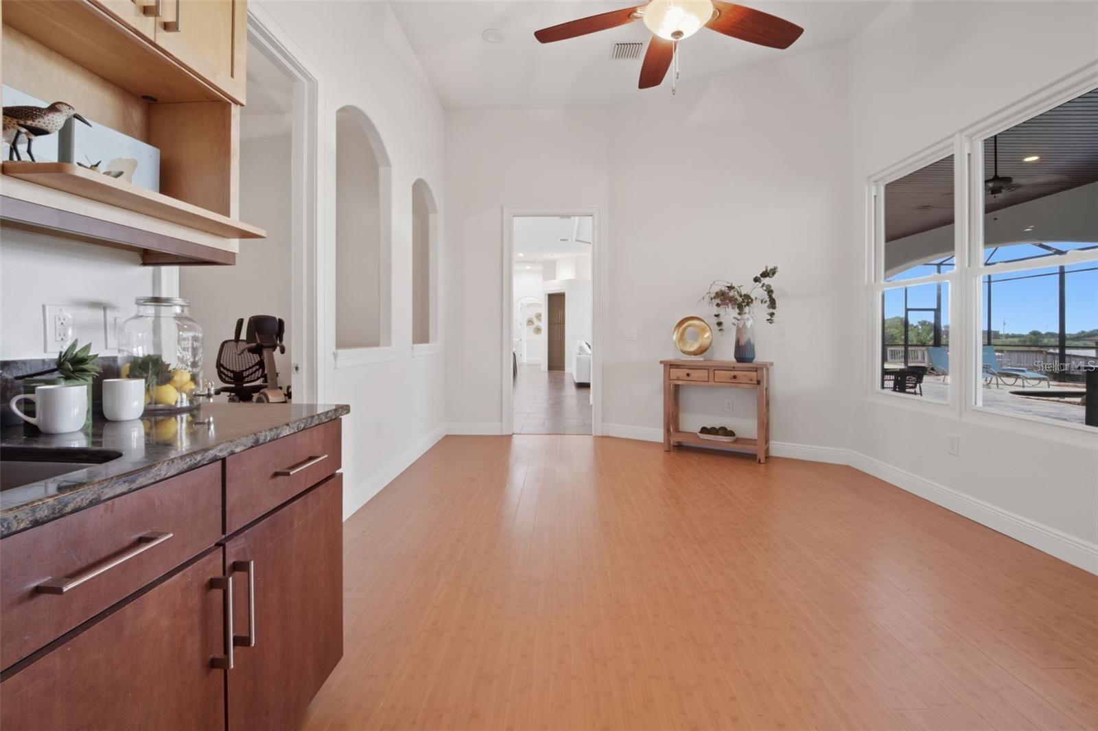 3215 Gulf City Rd Property Photo 38