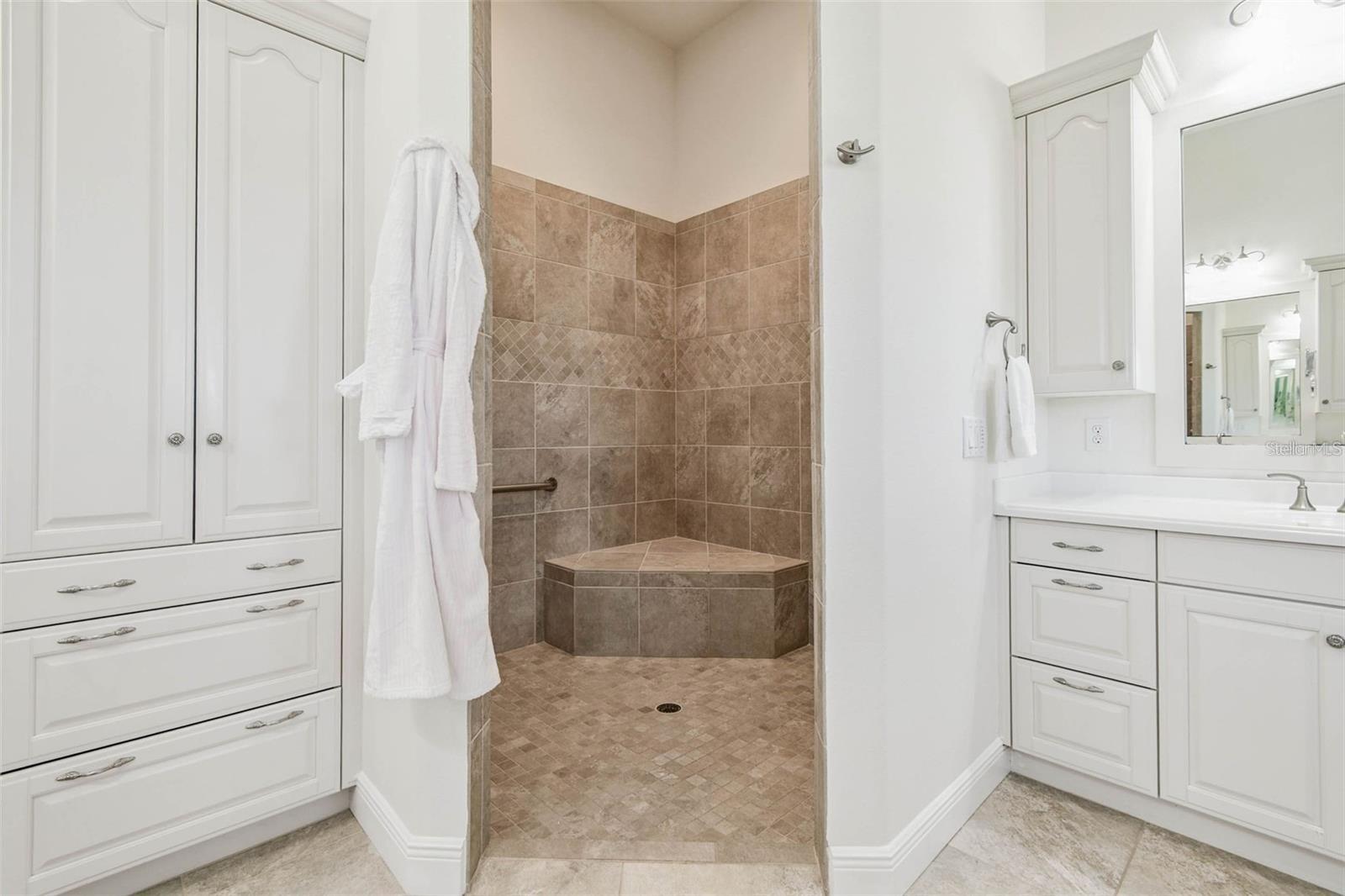 3215 Gulf City Rd Property Photo 54