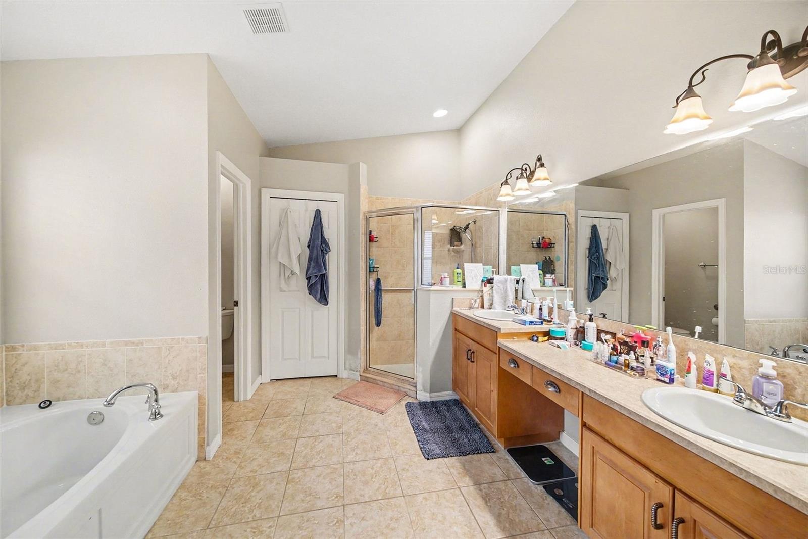 215 Fern Gulley Dr Property Photo 10