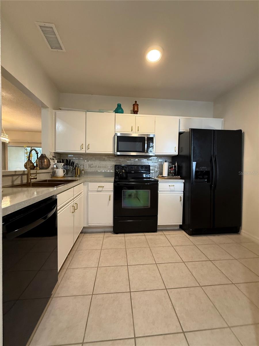 6447 Cypressdale Dr #201 Property Photo 6