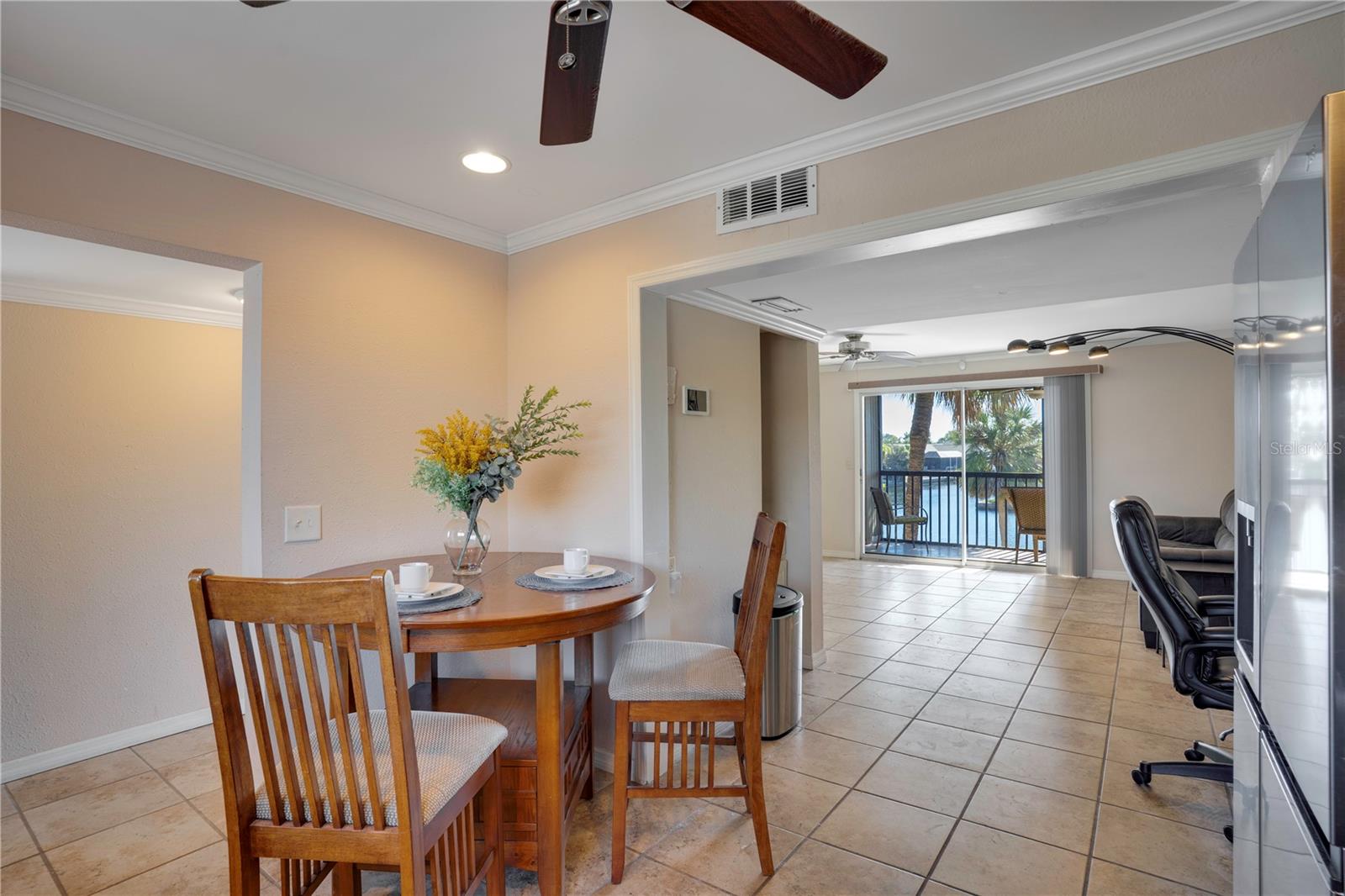 6315 Newtown Cir #15b3 Property Photo 6