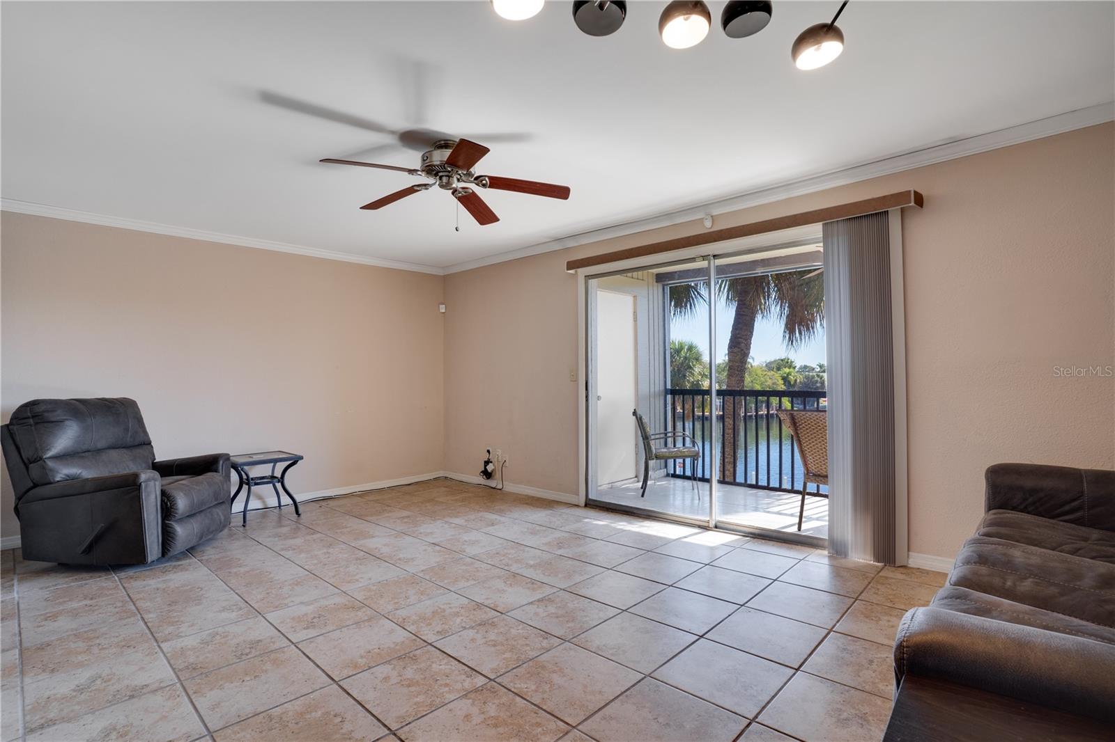 6315 Newtown Cir #15b3 Property Photo 10