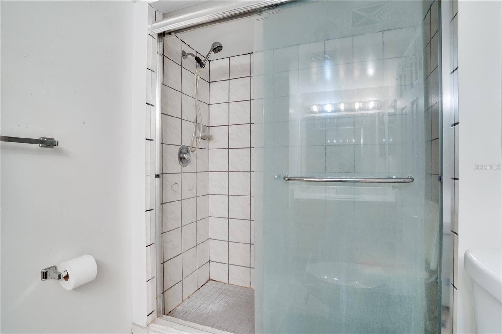 6315 Newtown Cir #15b3 Property Photo 23