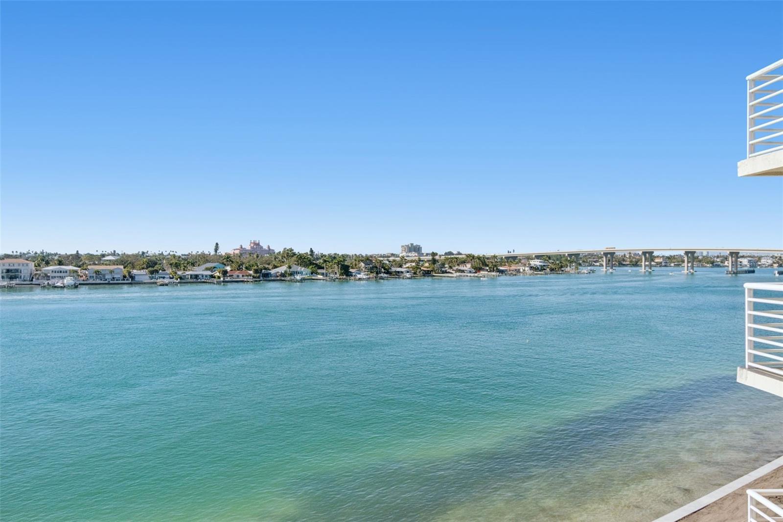6105 Bahia Del Mar Cir #686 Property Photo 9