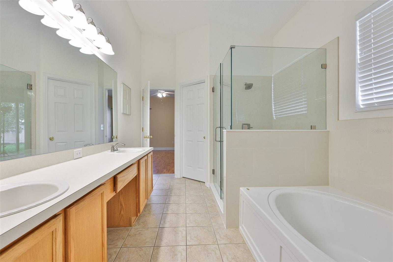 11813 Stonewood Gate Dr Property Photo 25