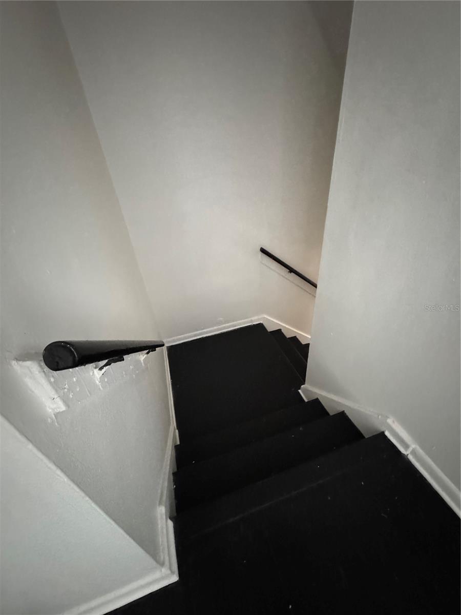 1131 Phelps St Property Photo 15