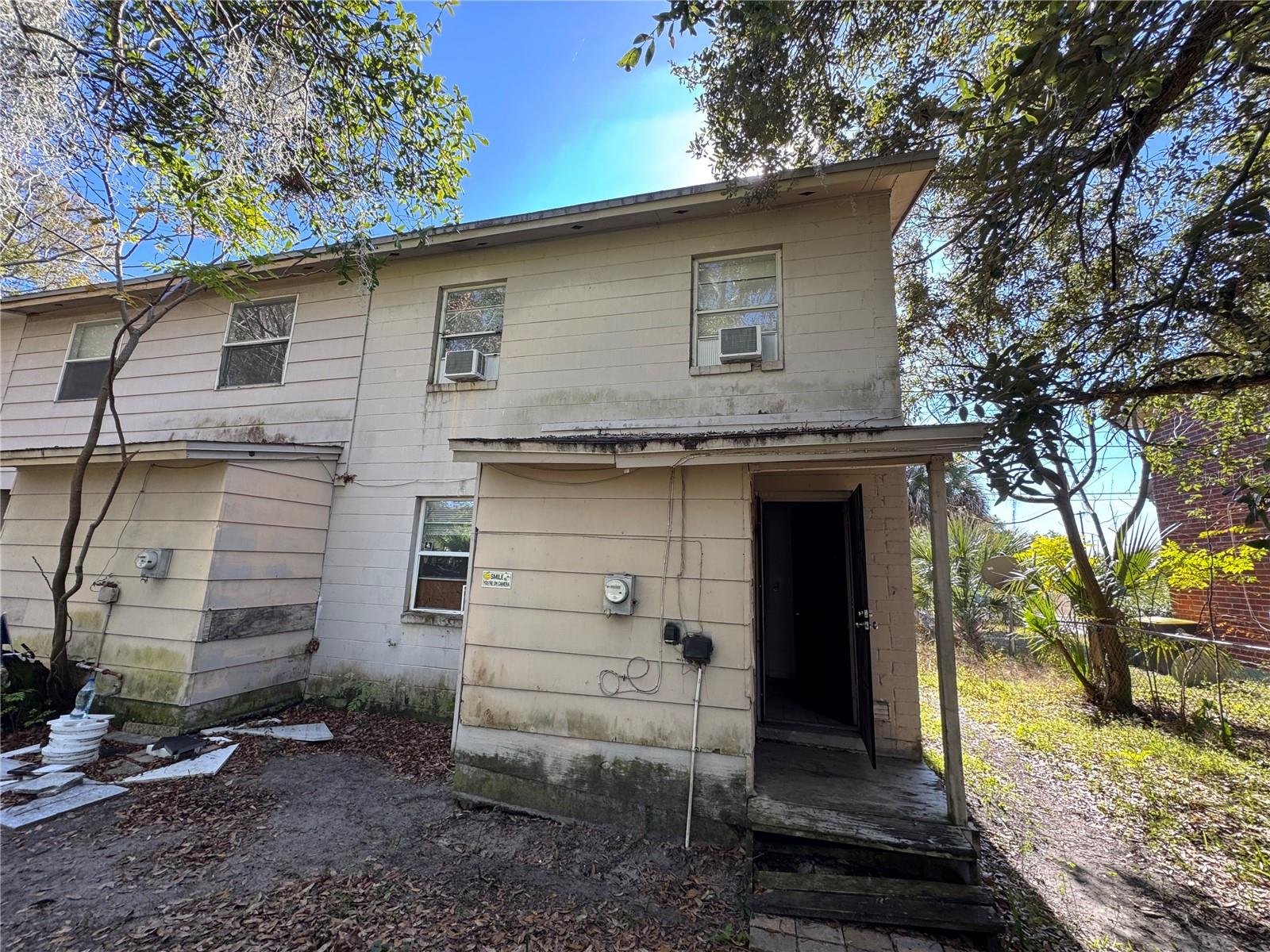 1131 Phelps St Property Photo 17
