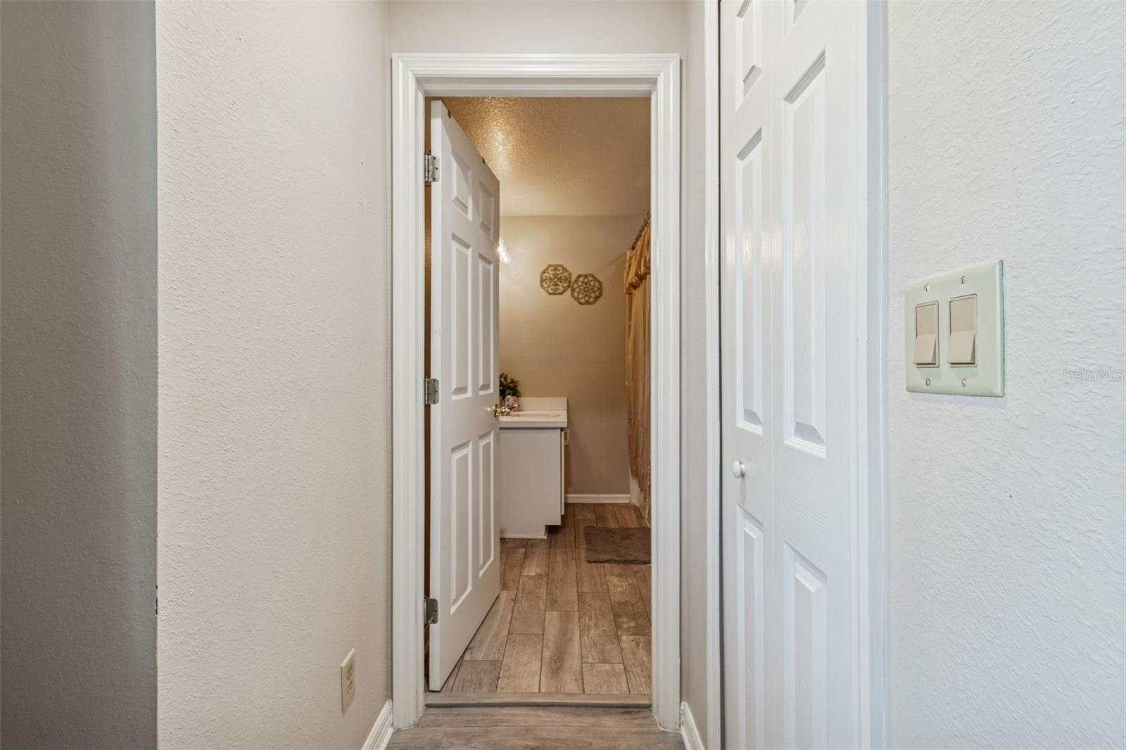8809 Casablanca Way Property Photo 32