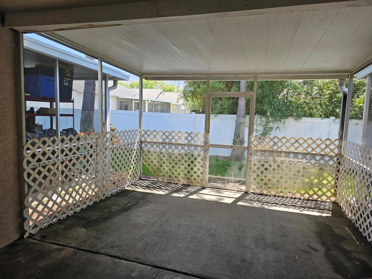 2053 Fluorshire Dr Property Photo 20