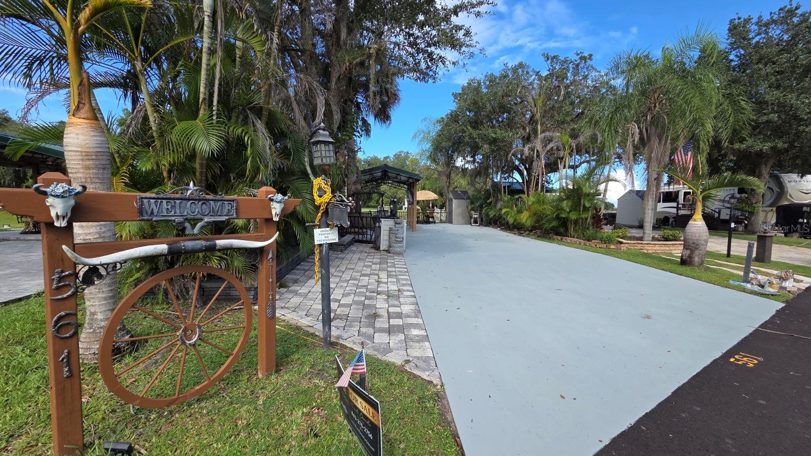 561 Waterway Dr Property Photo 3
