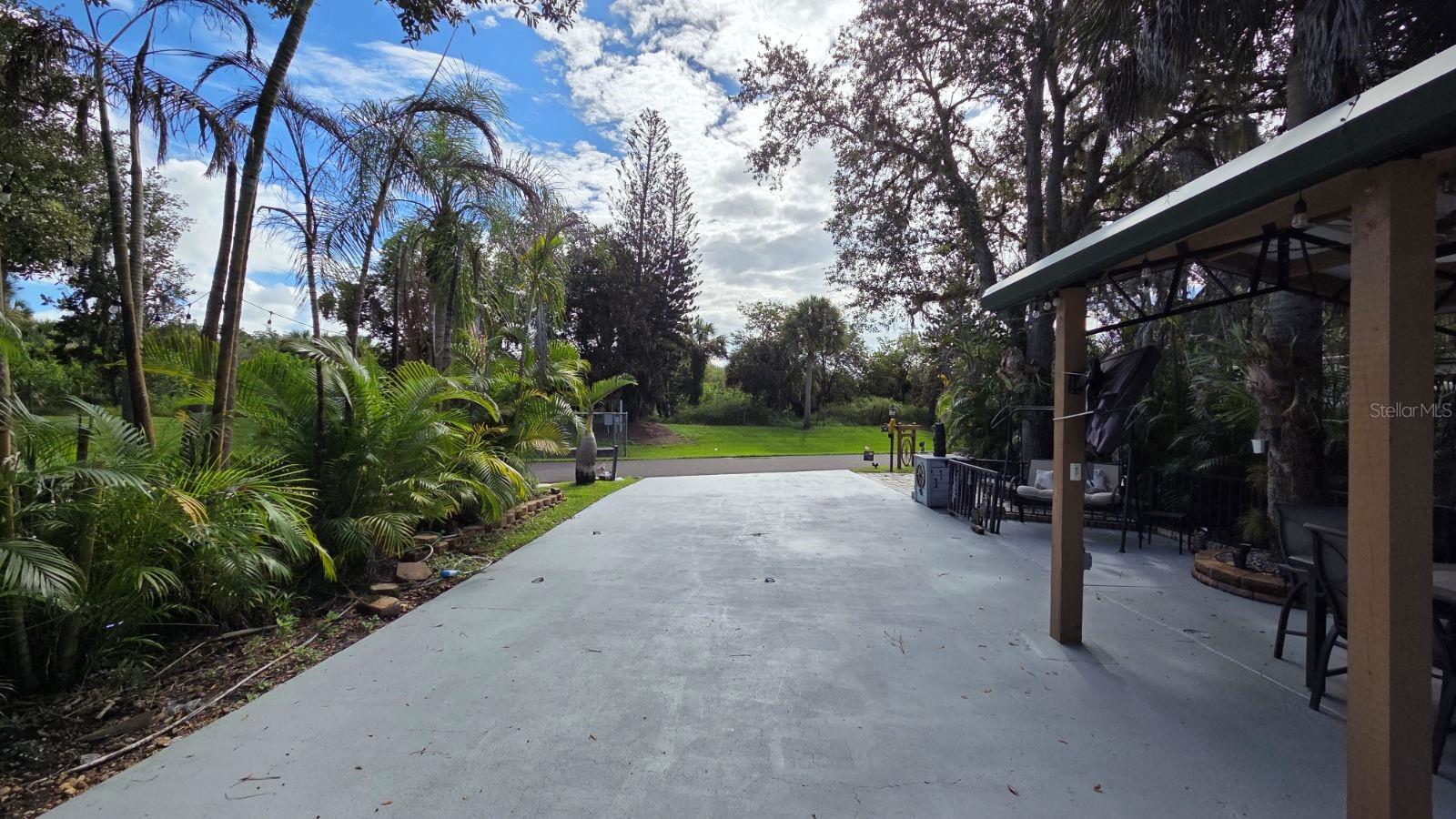 561 Waterway Dr Property Photo 10