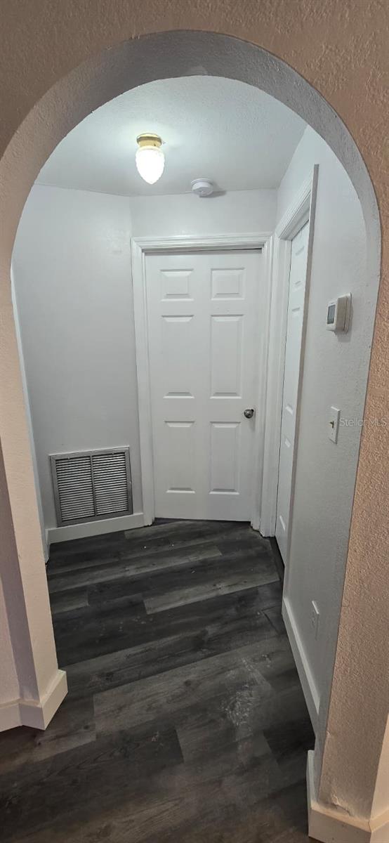 1174 Victoria Ave Property Photo 14