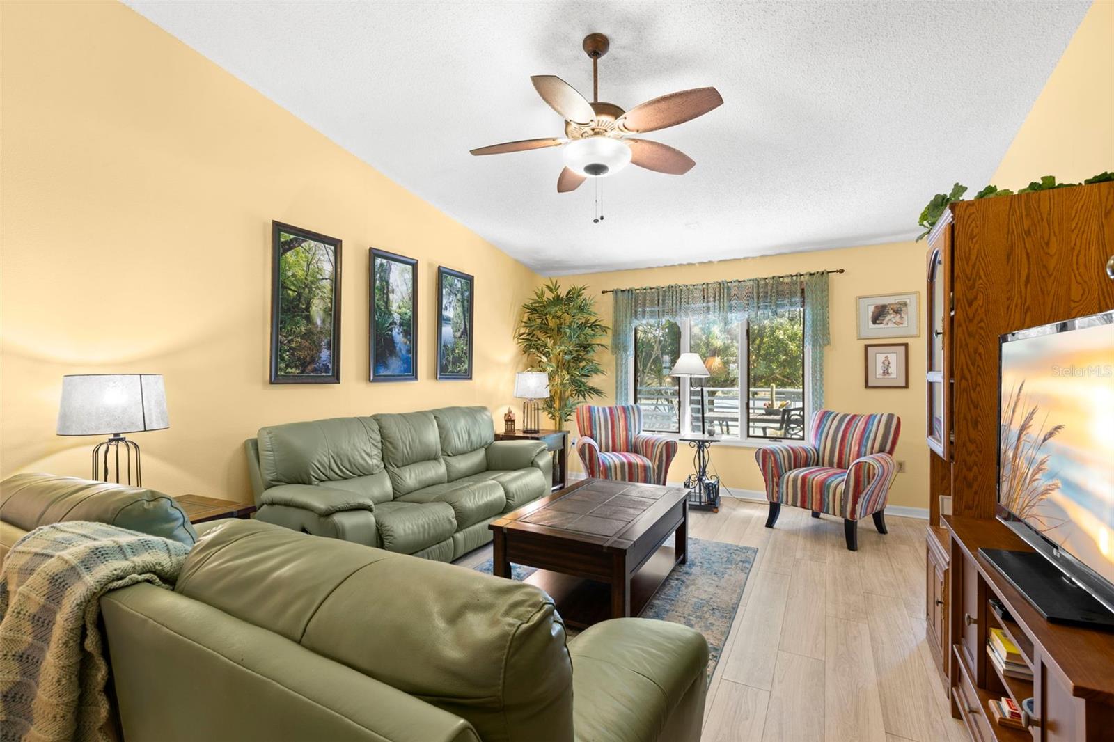 1013 Caravel Ct Property Photo 4