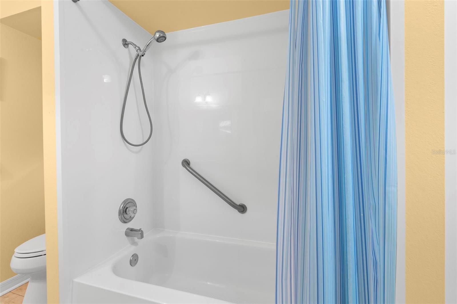 1013 Caravel Ct Property Photo 25