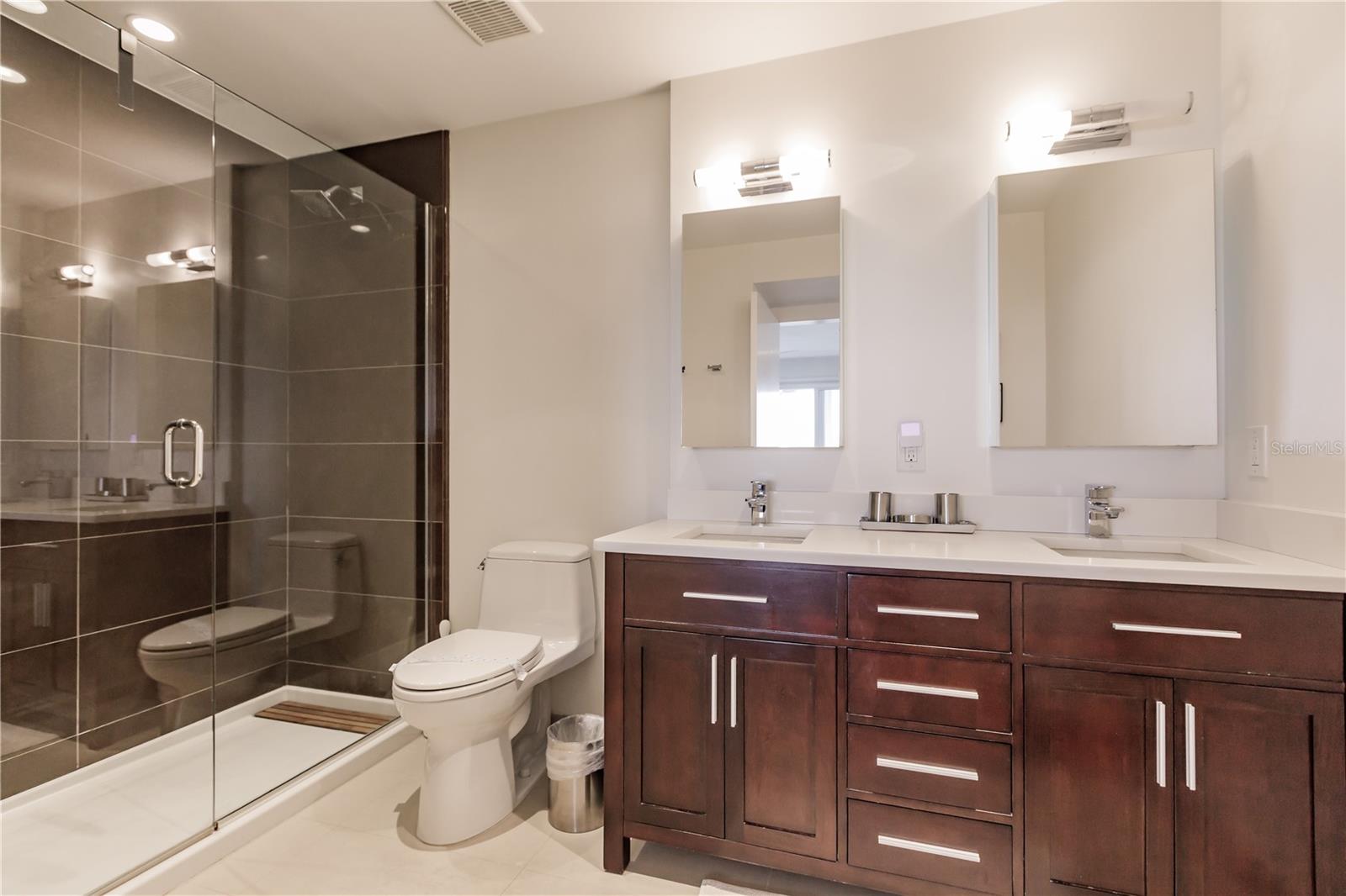 1200 E Peppertree Ln #402 Property Photo 18