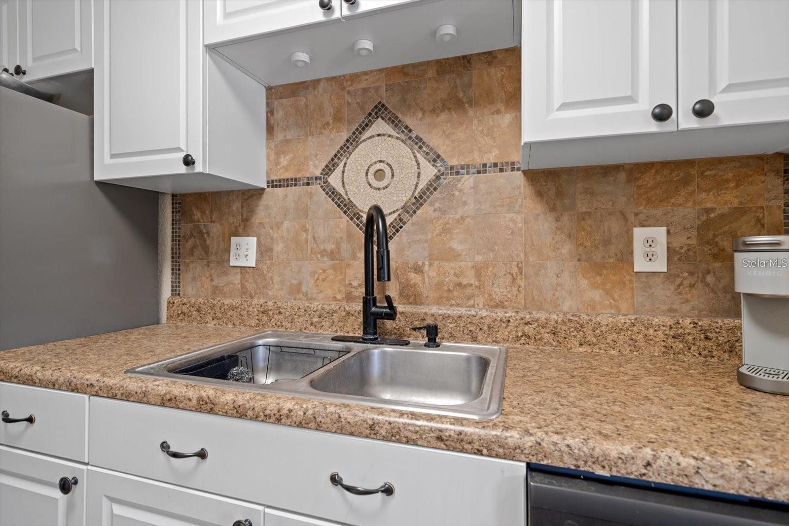 10038 62nd Ter N #17 Property Photo 4
