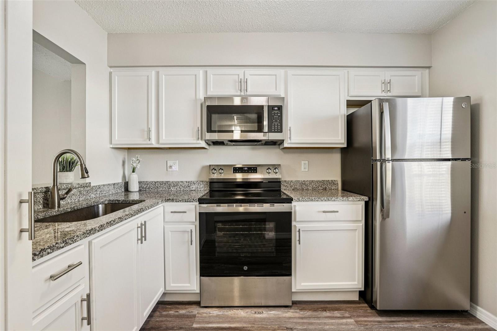11120 Carriage Hill Dr #1 Property Photo 17