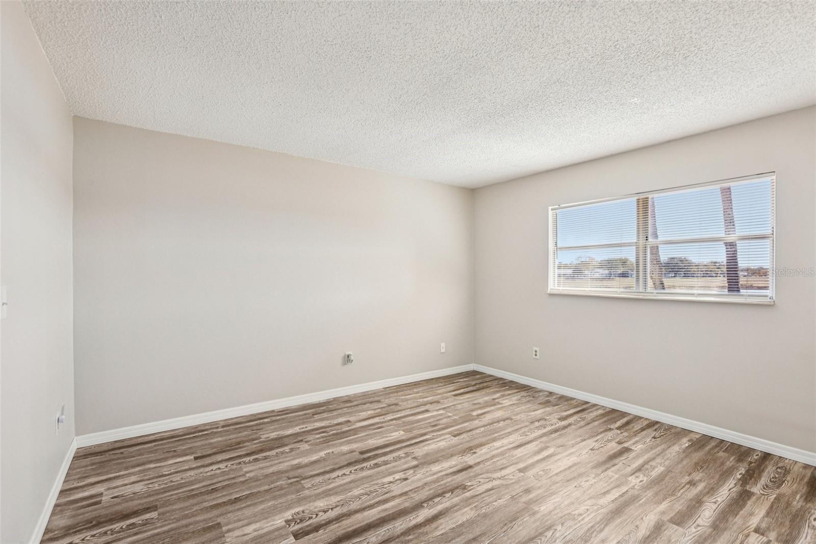 11120 Carriage Hill Dr #1 Property Photo 21