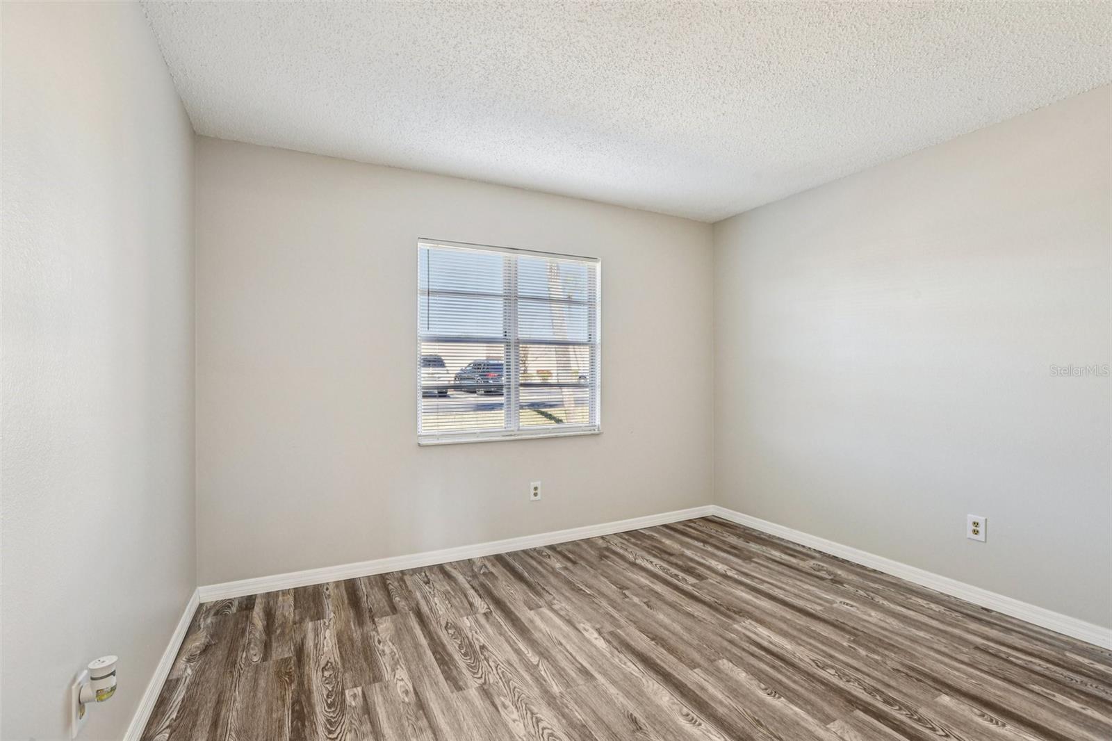 11120 Carriage Hill Dr #1 Property Photo 25