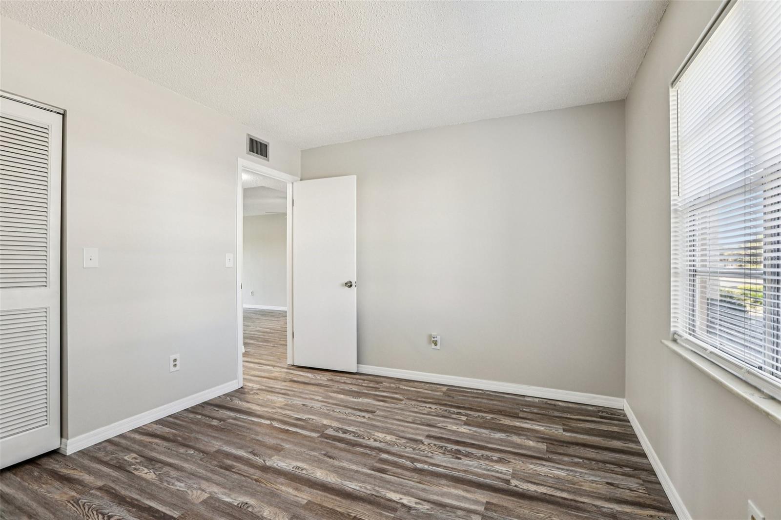 11120 Carriage Hill Dr #1 Property Photo 27