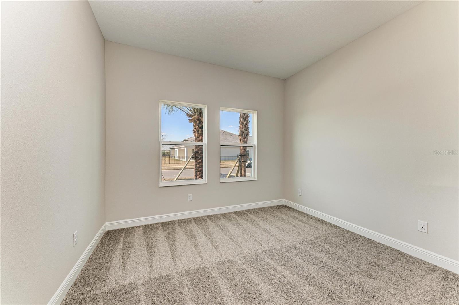 2058 Arching Branch Dr Property Photo 23