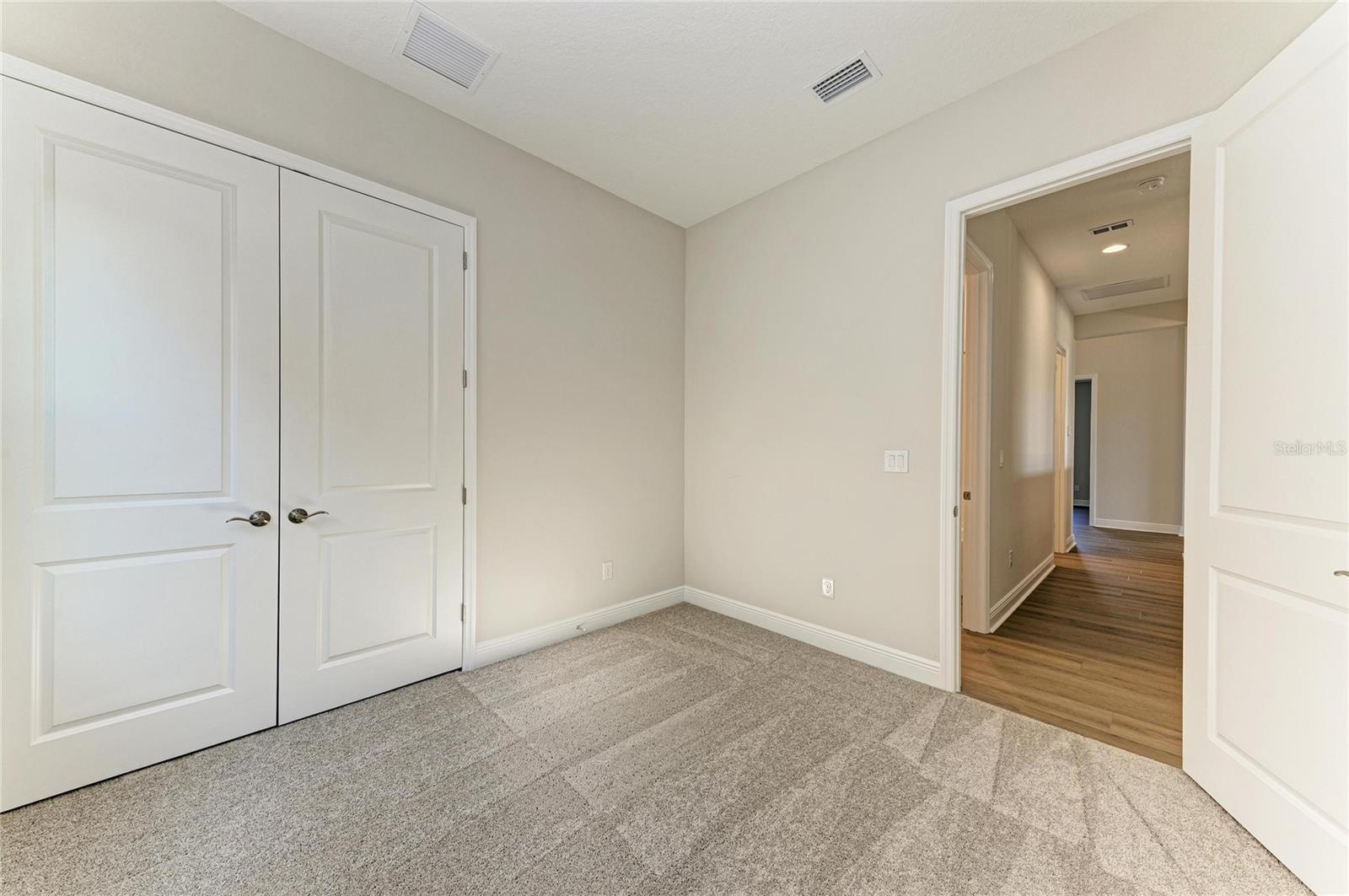 2058 Arching Branch Dr Property Photo 27