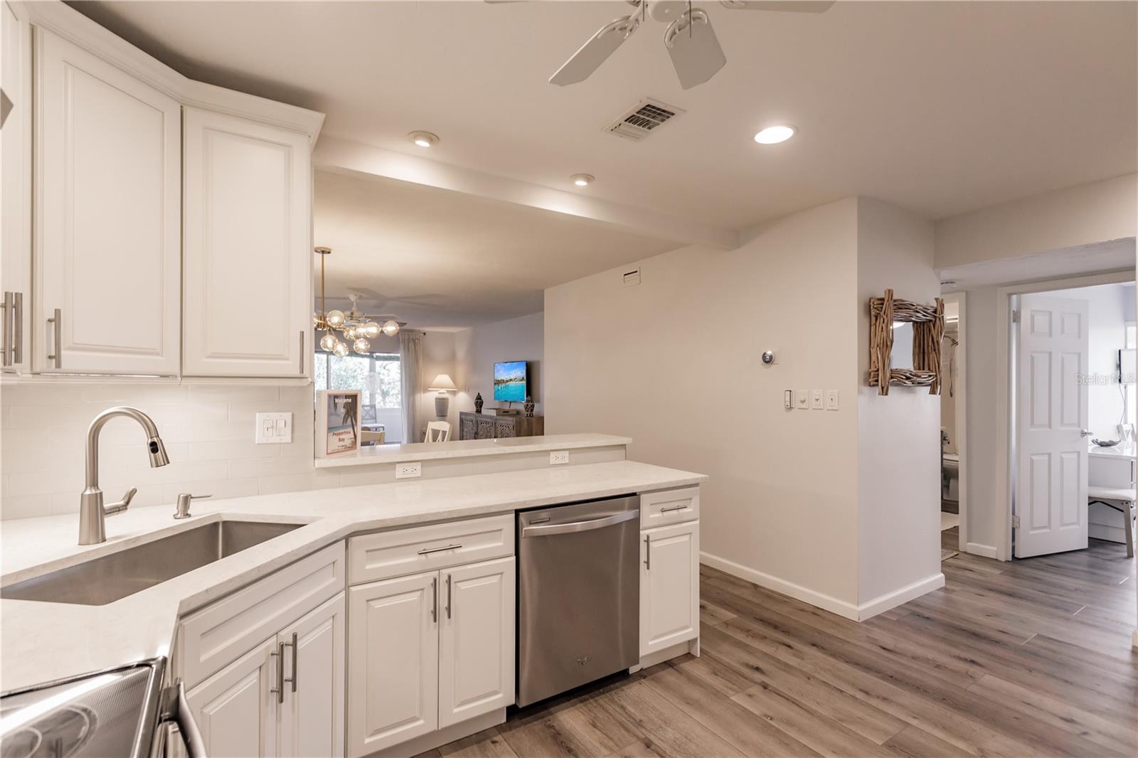 1200 E Peppertree Ln #303 Property Photo 11