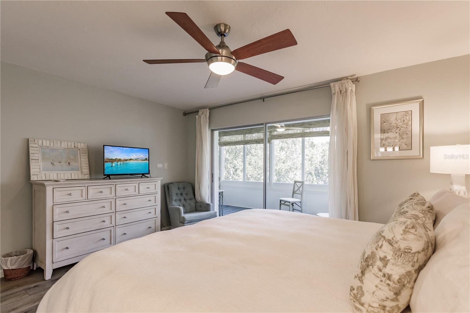 1200 E Peppertree Ln #303 Property Photo 17